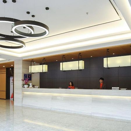 Hotel Ibis Dongguan Dongcheng Exterior foto