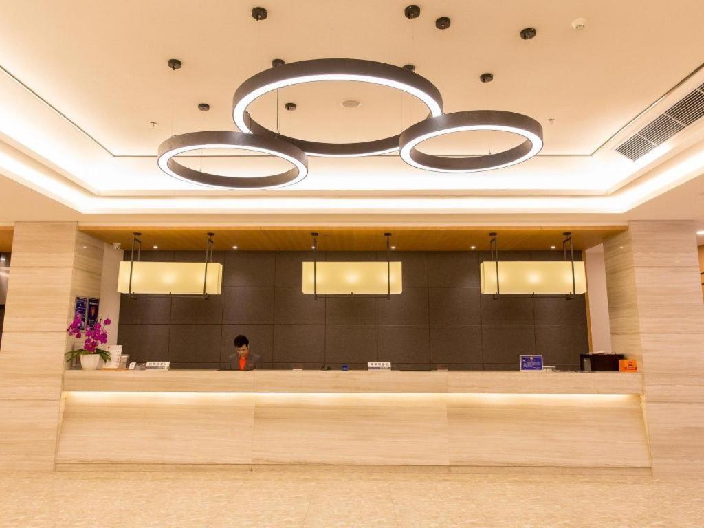 Hotel Ibis Dongguan Dongcheng Exterior foto