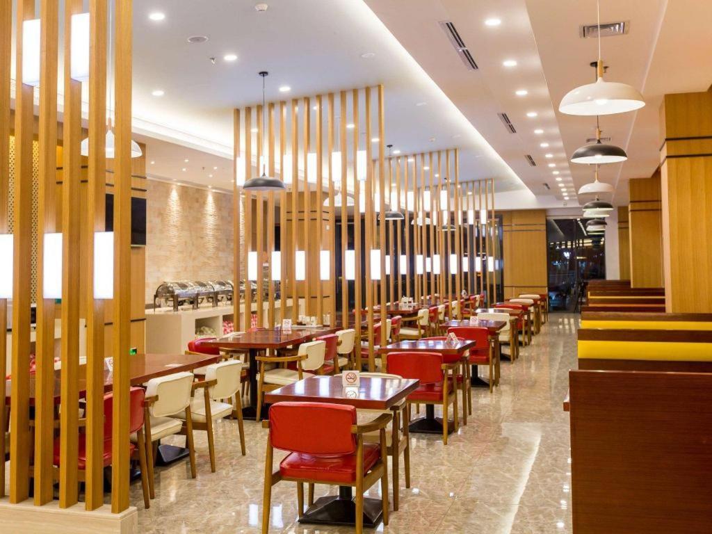 Hotel Ibis Dongguan Dongcheng Exterior foto